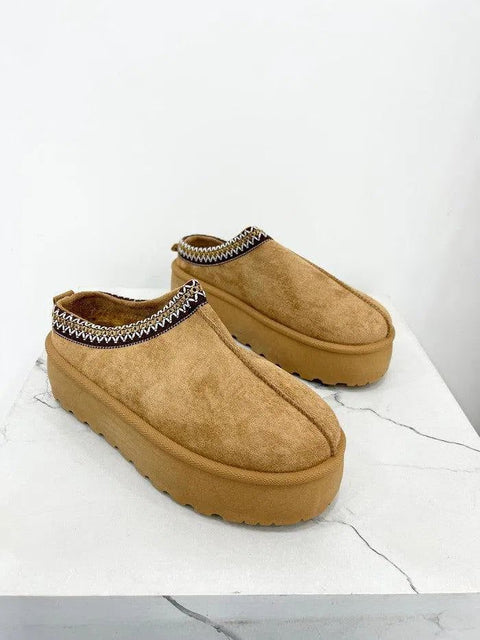 BRITTANY- Platform imbottito con ricamo