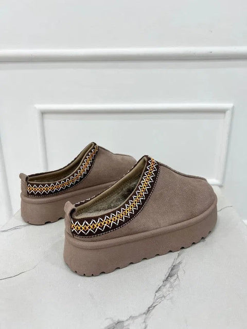 BRITTANY- Platform imbottito con ricamo