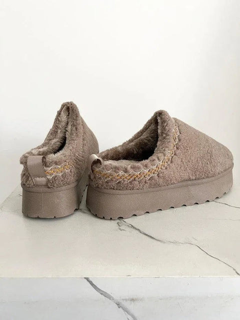 Gineven- platform imbottito con ricamo
