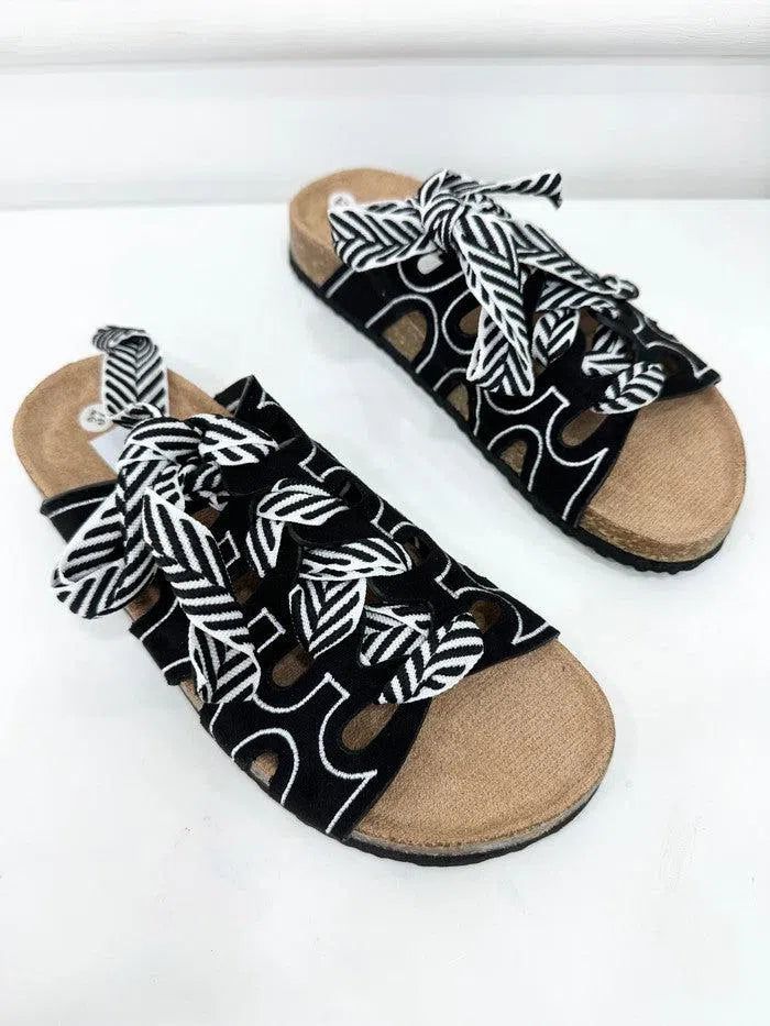 MARIA Ciabatte in ecocamoscio con lacci julys.easyshoes